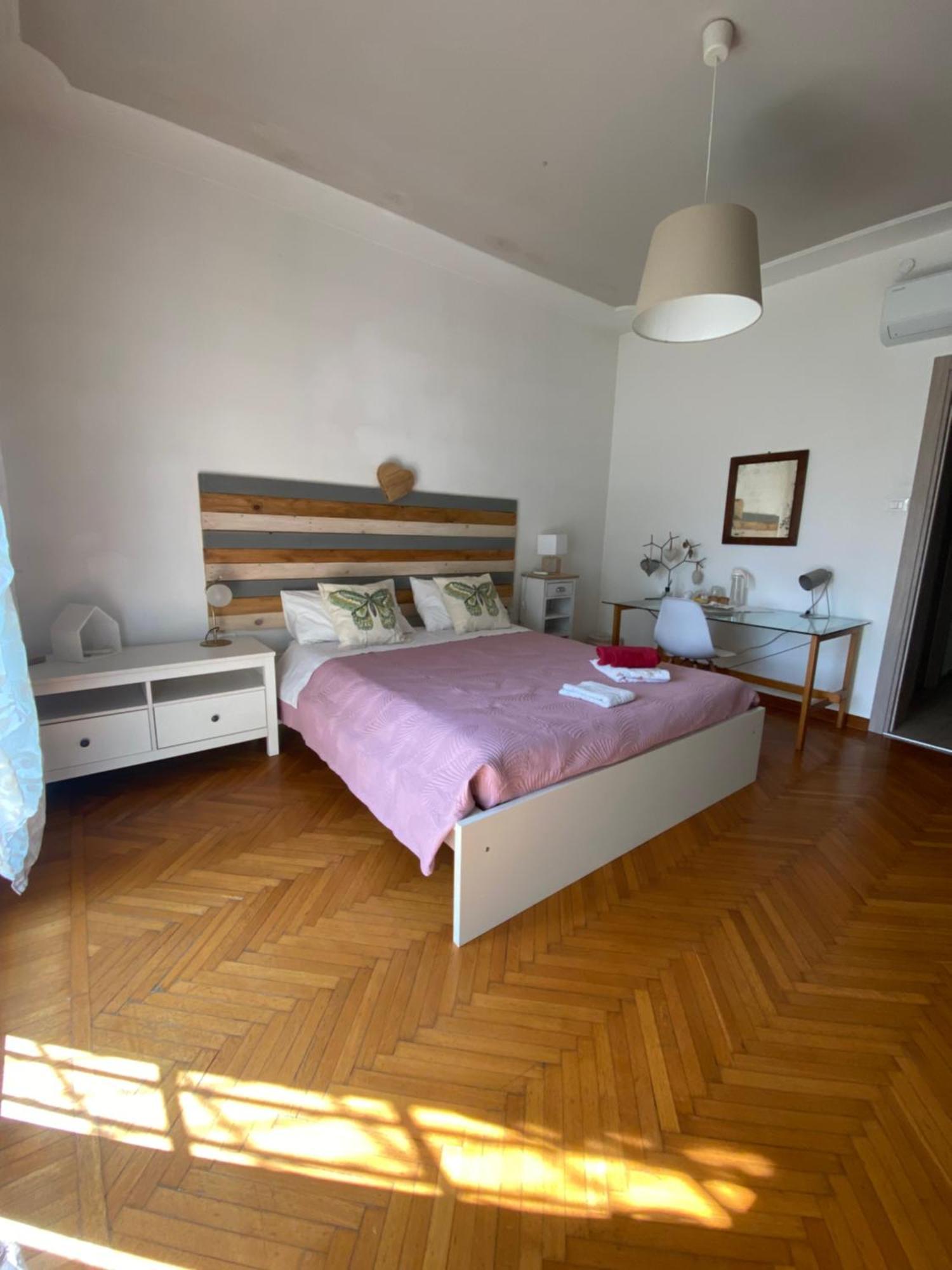 Residenza Delle Farfalle-Tripla Con Bagno Privato E Matrimoniale Con Bagno Condiviso Padua Exterior foto